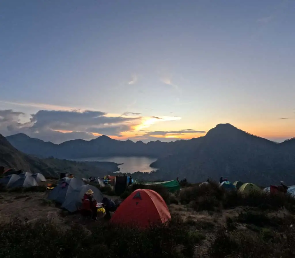 Rinjani 3D2N Summit & Lake Trek via Sembalun